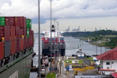 2008-Nov-Panama-Canal-2